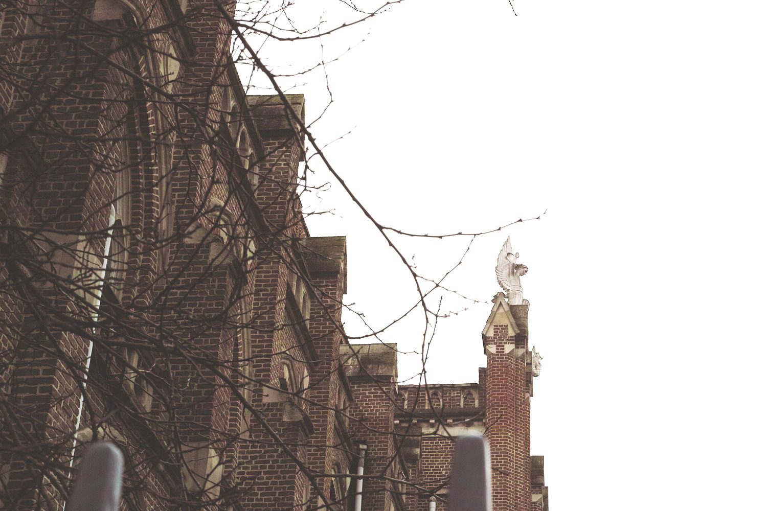 catholic_university_lille_thevoyageur01