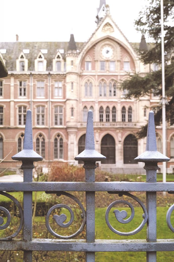 catholic_university_lille_thevoyageur03