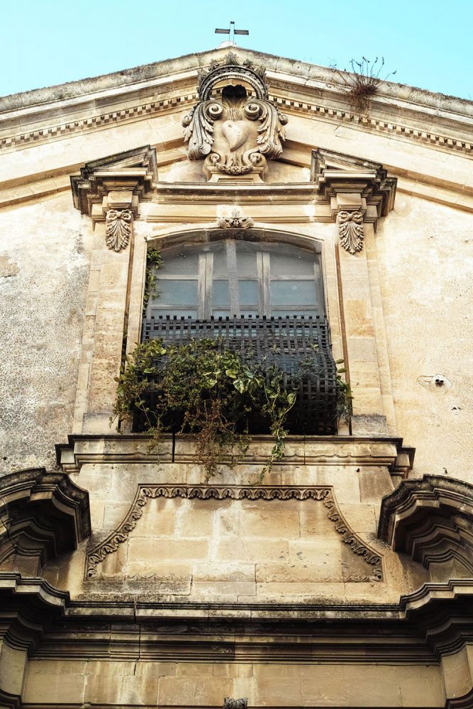 balconies_sicily_thevoyageur (1)