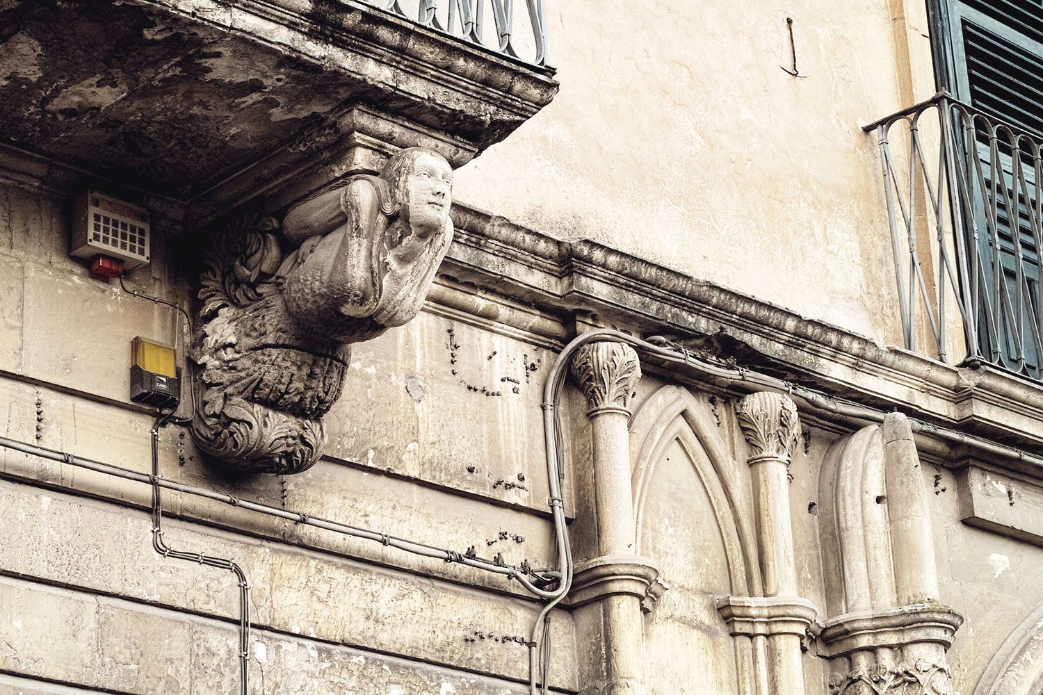 balconies_sicily_thevoyageur (3)