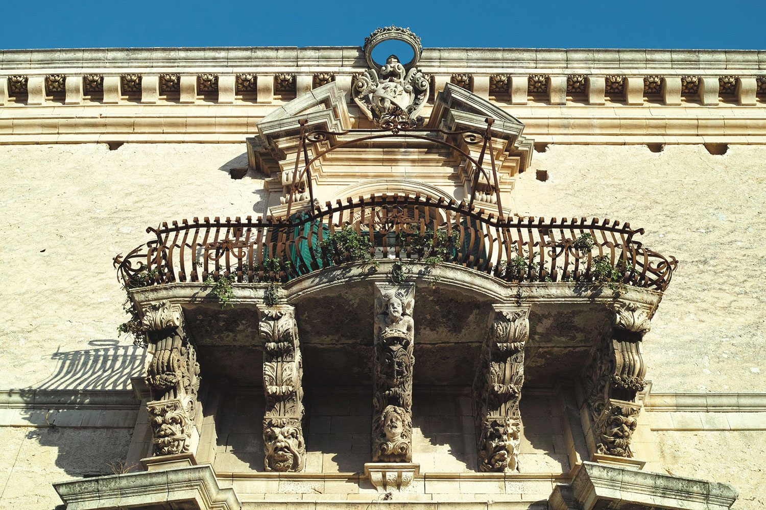 balconies_sicily_thevoyageur (9)