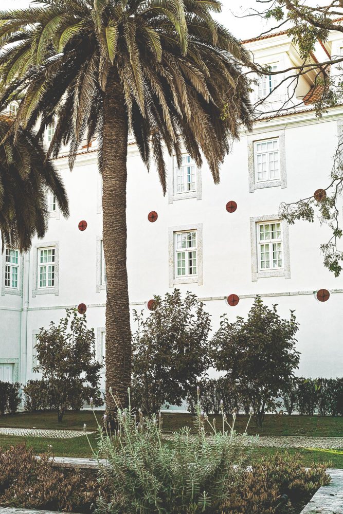 Convento-dos-Inglesinhos_lisbon_thevoyageur01