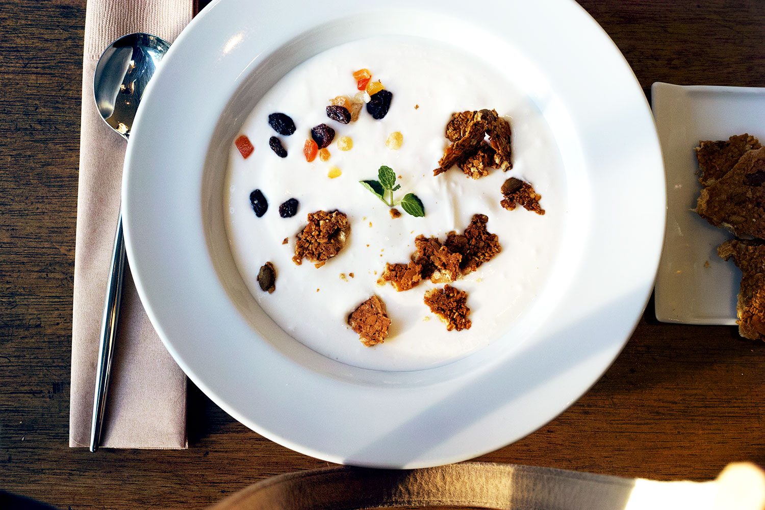 smalltreasures_granola_claska_tokyo_japan07