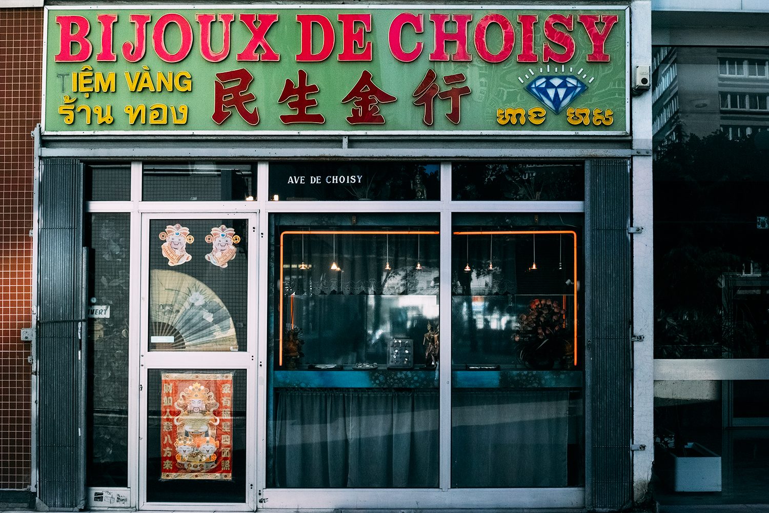 chinese_quarter_paris_france_thevoyageur015