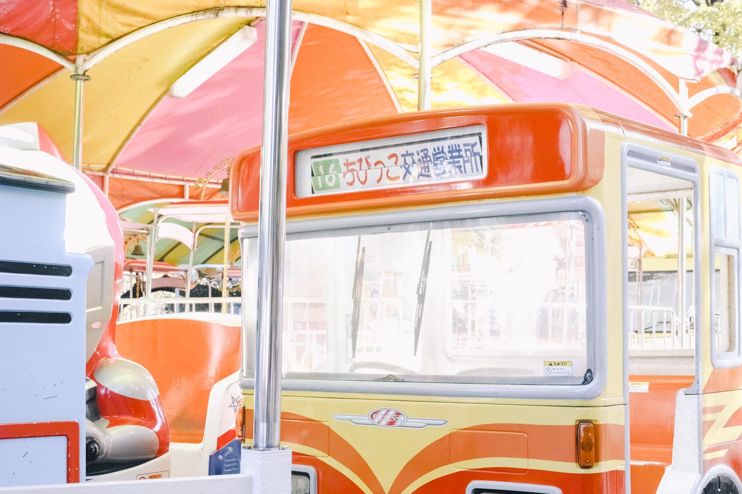 ueno_carousel_tokyo_japan_thevoyageur010