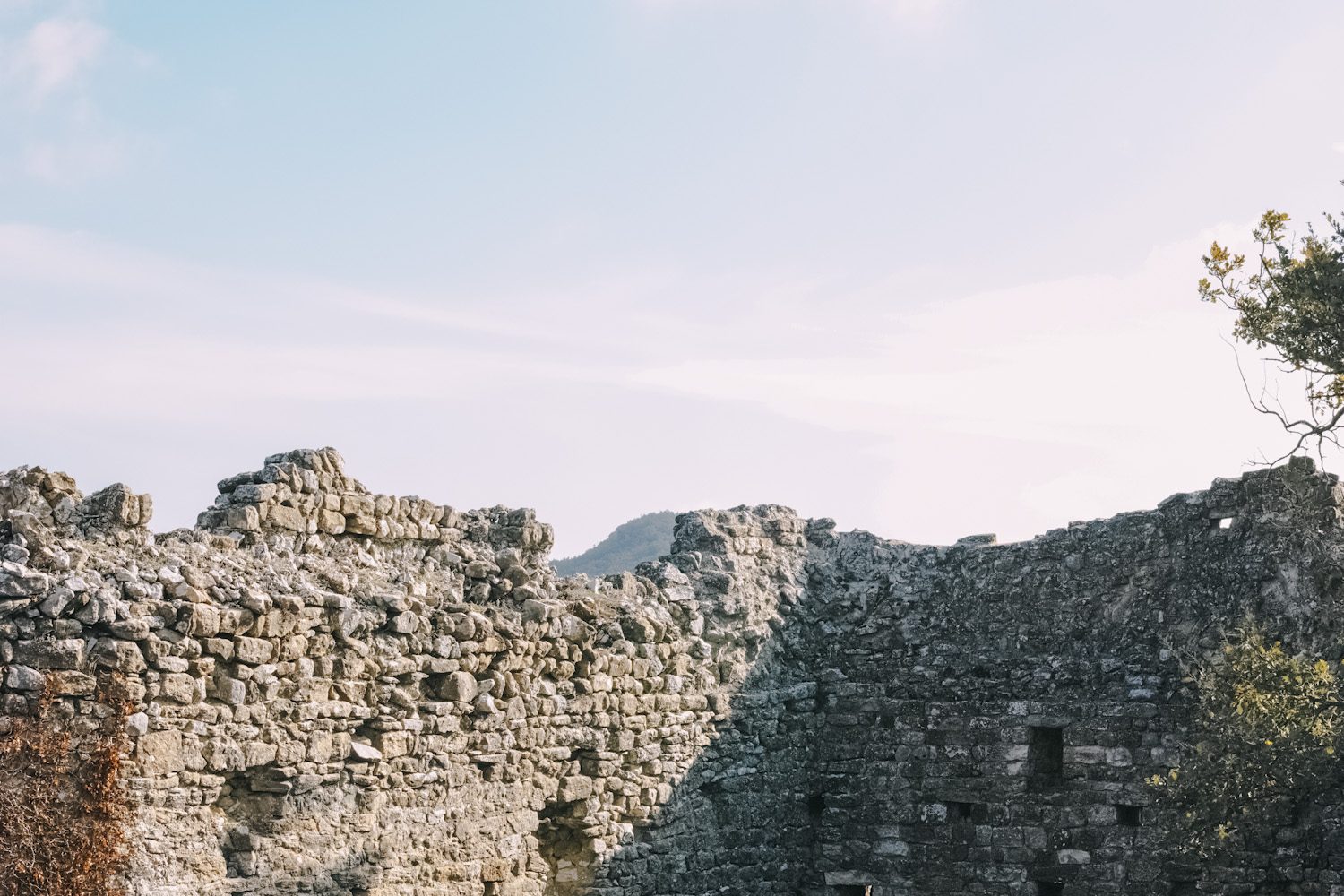 chapelle_saint_blaise_drome_france_thevoyageur007