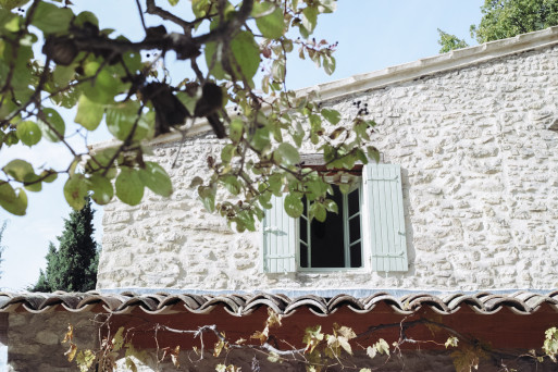 airbnb_lesgenestons_nyons_france_thevoyageur006