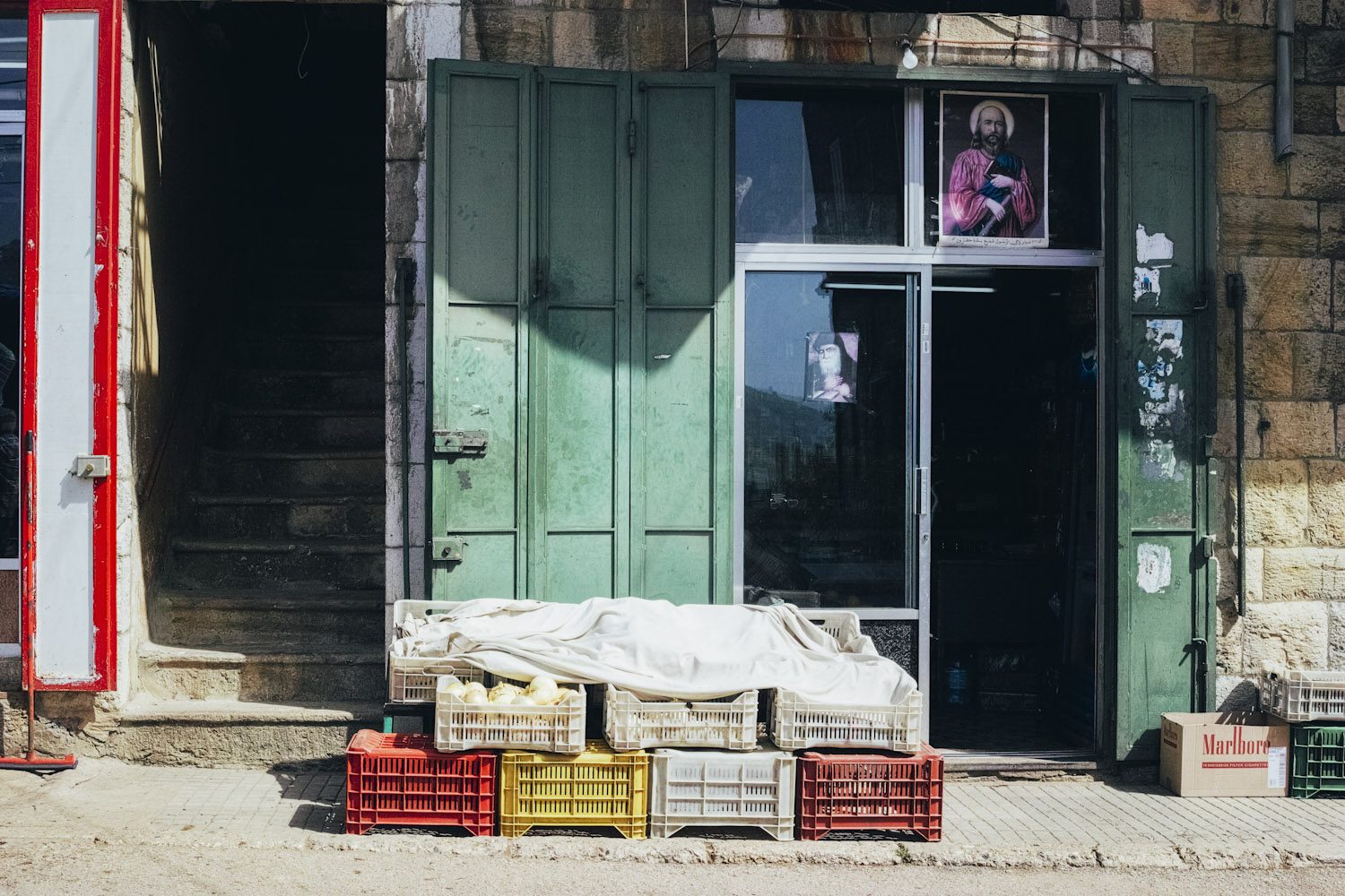 themood_qadishavalley_hasroun_lebanon_thevoyageur022