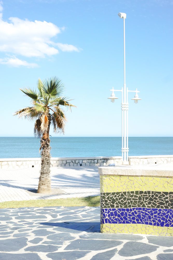 malaga_beach_spain_thevoyageur009