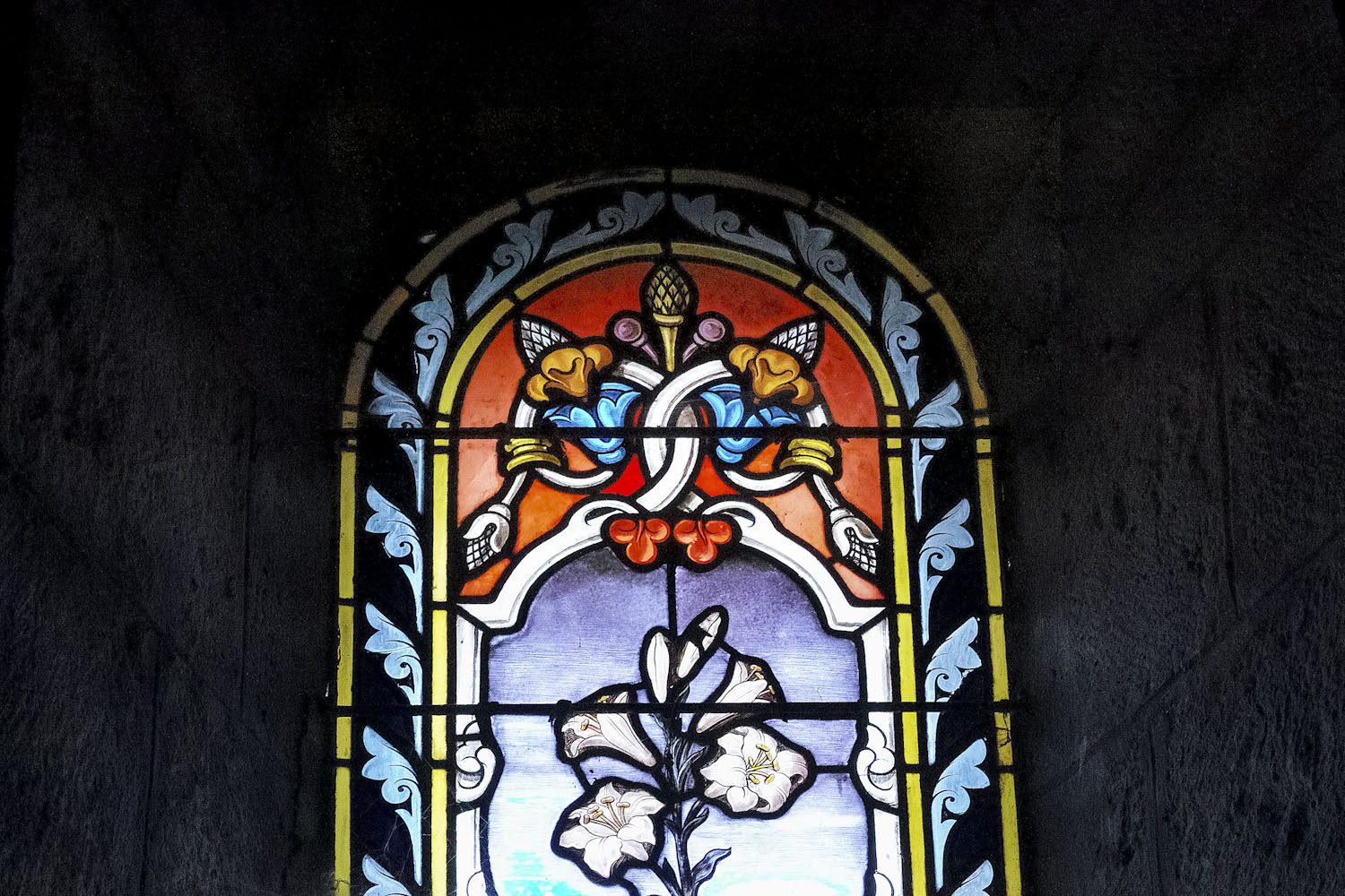 stained_glass_windows_cantal_france_finland_thevoyageur002