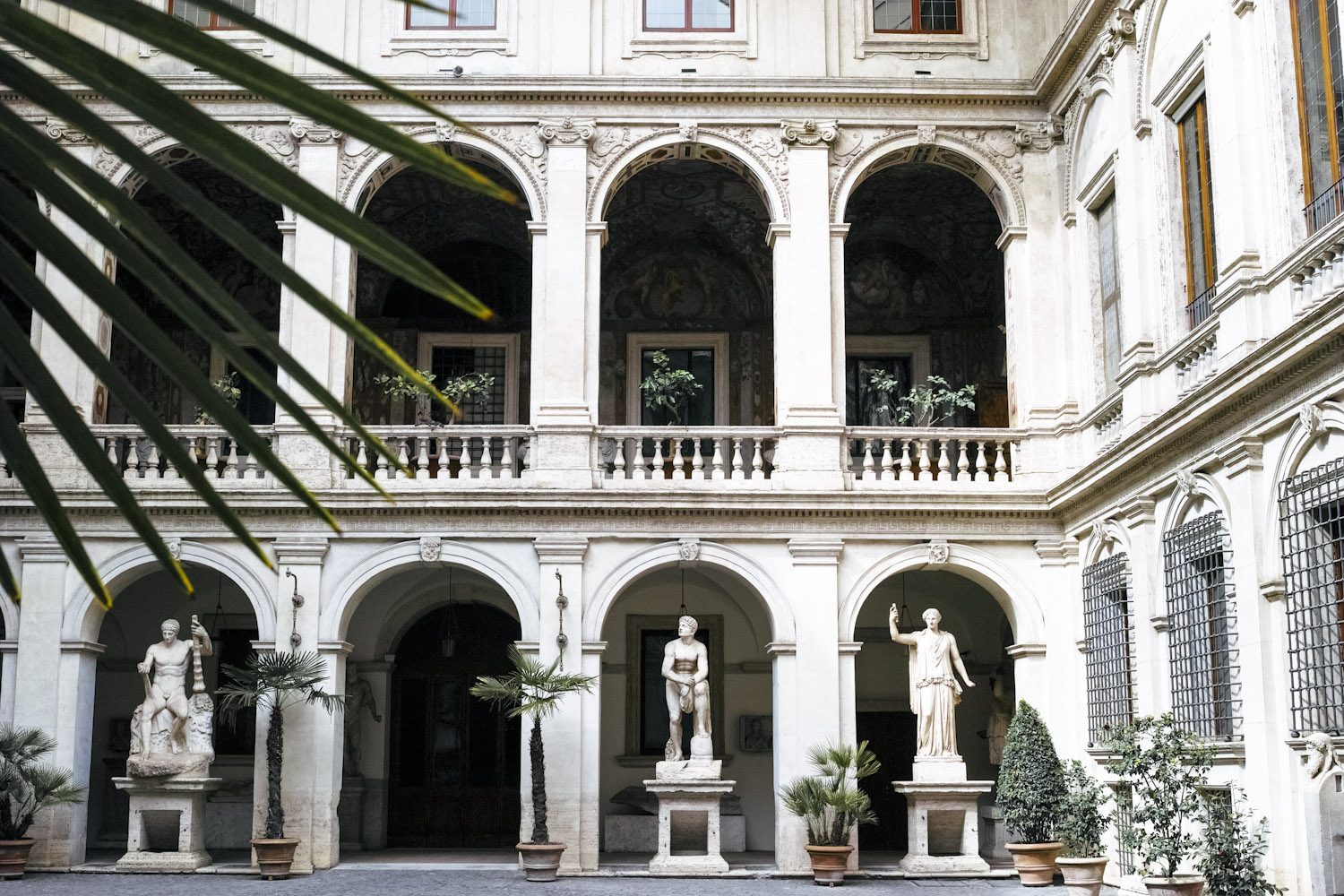 themood_rome_april_italy_thevoyageur026