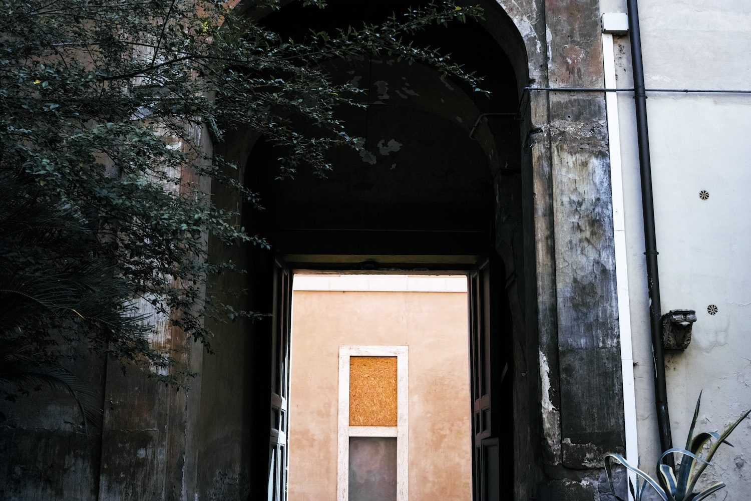 themood_rome_april_italy_thevoyageur040