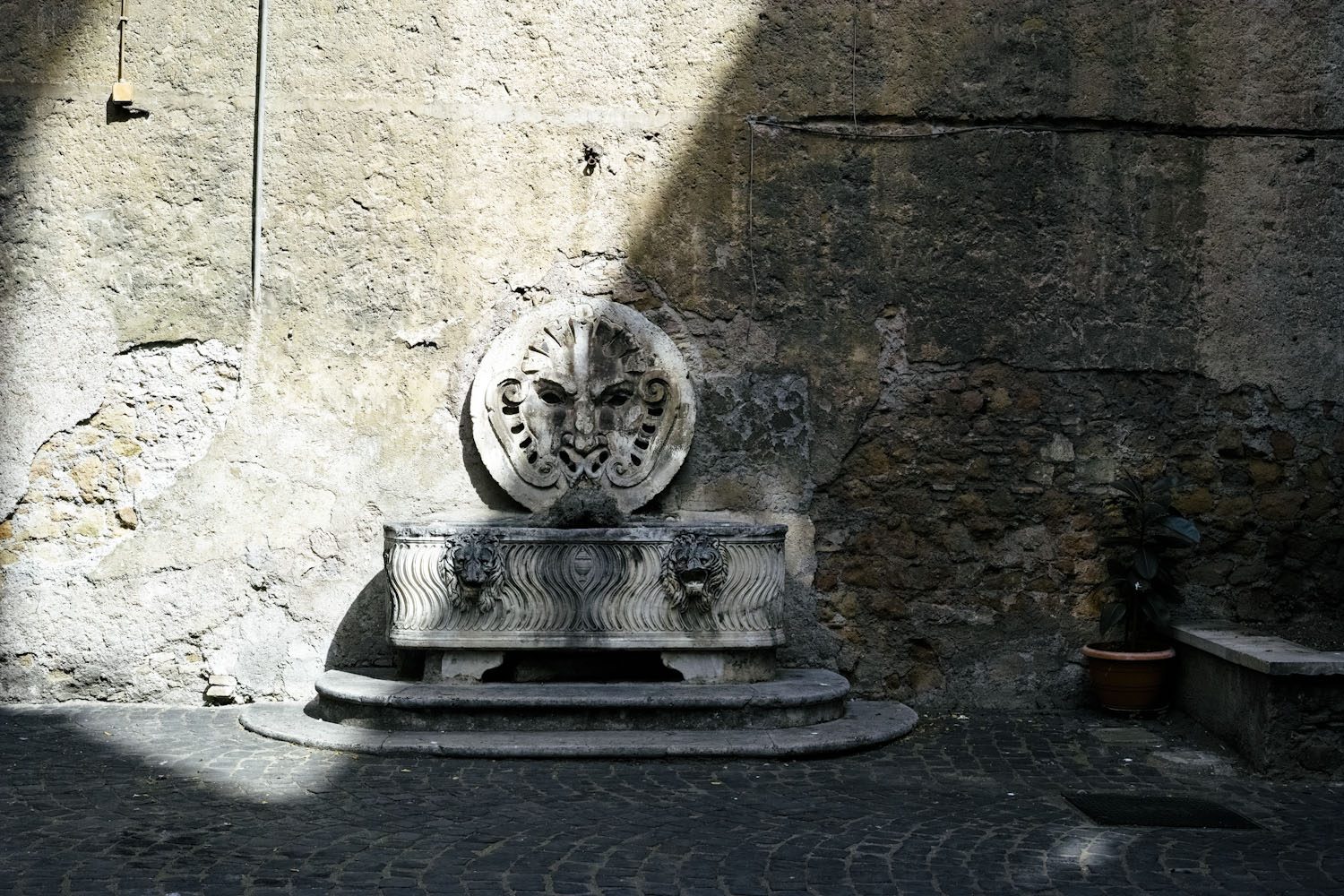 themood_rome_april_italy_thevoyageur041
